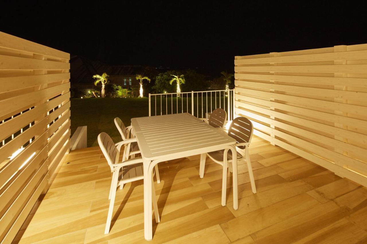 Royal View Hotel Churaumi Motobu Exterior photo